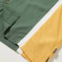 Cargar imagen en el visor de la galería, Camisa de bolera Zodiac Green